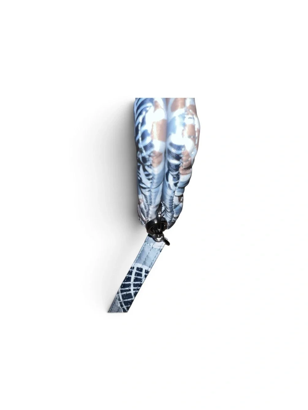 lug nwot~lug~frolic seashore